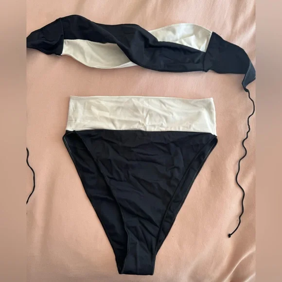 NWOT Ossree• Two-Piece Bathing Suit - Picture 8 of 8